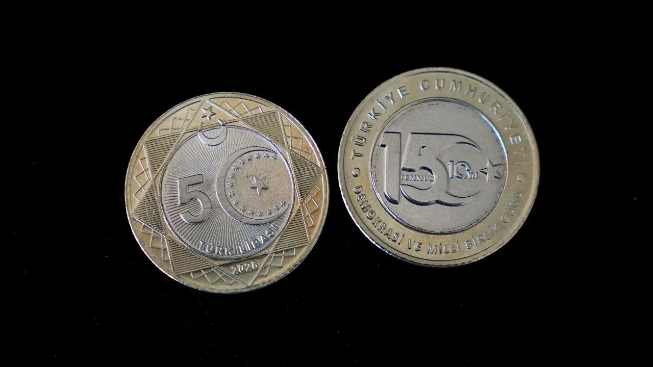 5 lira was printed specially for the 10th anniversary of July 15: Here are the Details