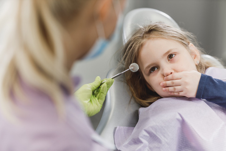 Increased sugary food consumption during summer holidays increases the risk of tooth decay in children! (Detail)