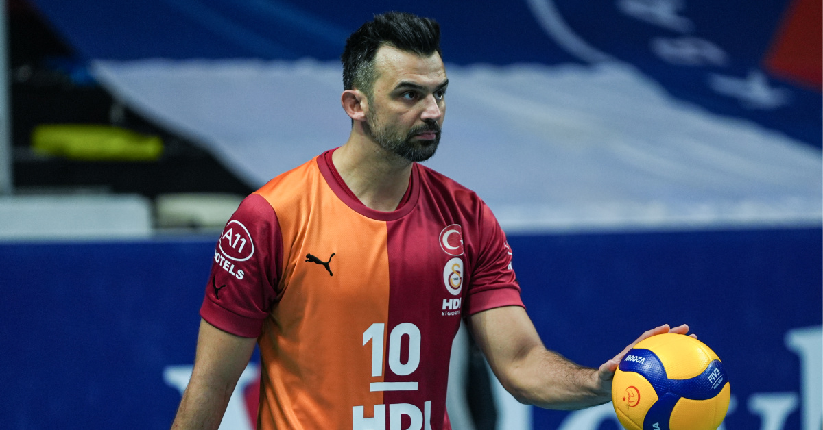 Arslan Ekşi is in Galatasaray for 1 more year! and Latest Developments