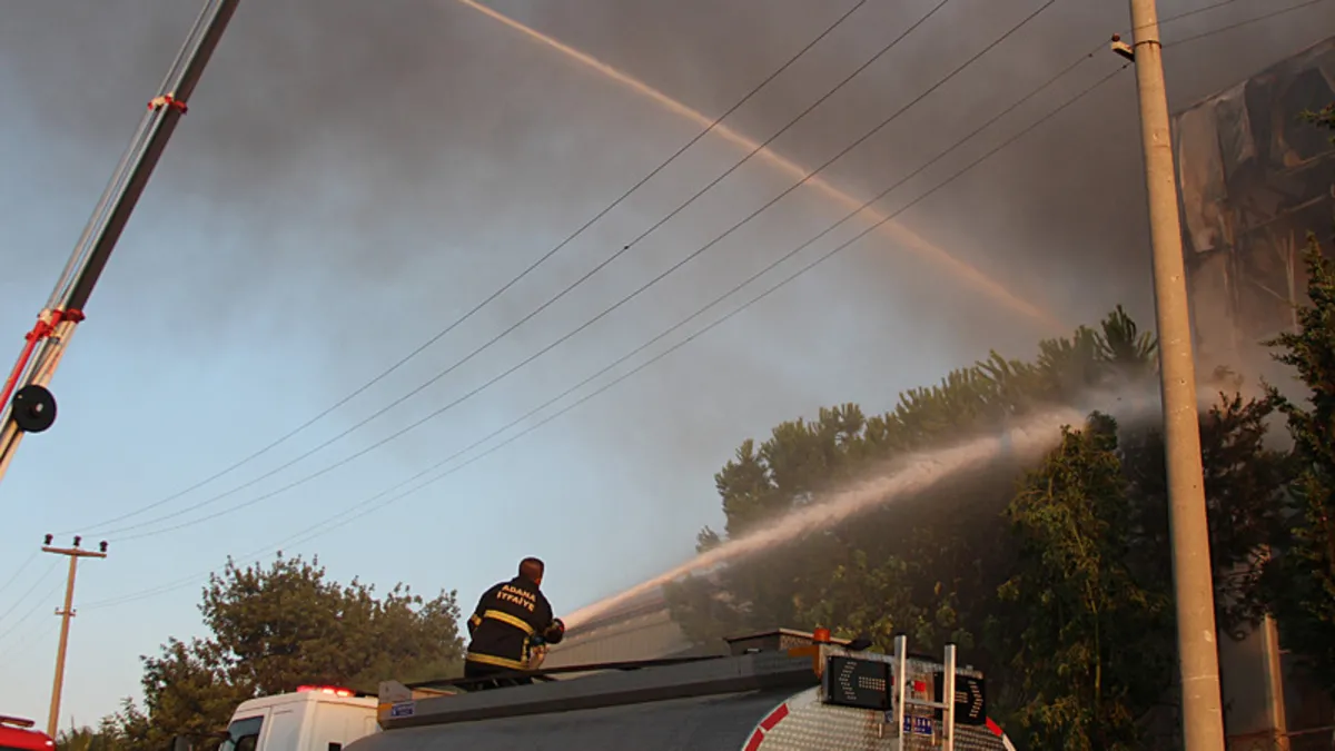 Latest Development: Fire in the mattress factory in Adana! (Detail)