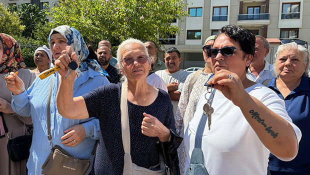 Gündemden Son Bilgiler: İzmir’de anahtarlı eylem! Örnekköy Kentsel Dönüşüm Projesi'nde hak sahipleri isyan ett