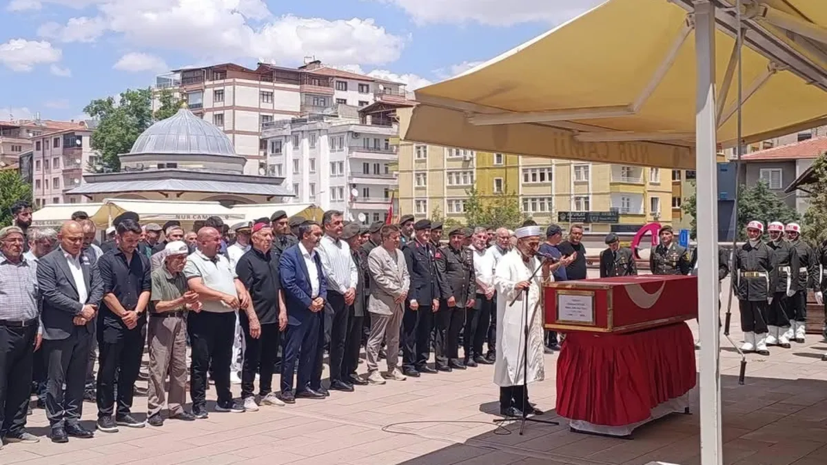 Gündemden Son Bilgiler: Analiz | KKTC’de hayatını kaybeden Astsubay Kıdemli Üstçavuş Gökhan Yücel, dualarla to