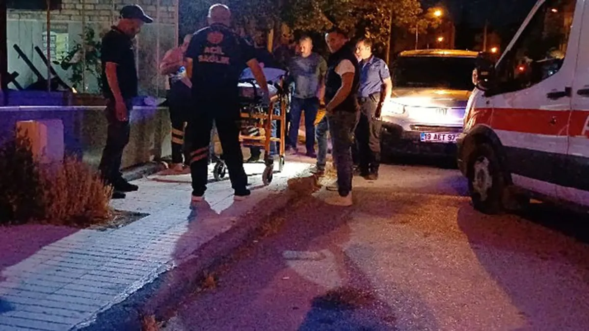 Son Gelişme: Akrabalar arasındaki kavgada kan aktı: 1 kişi yaralandı! (Detaylar): Gelişmeler Takip Ediliyor