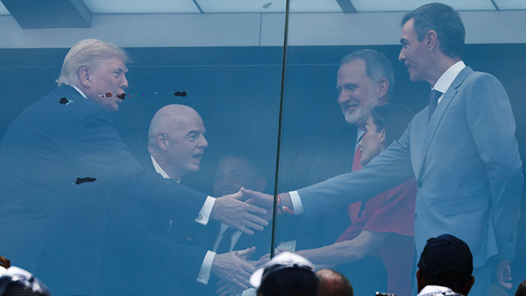 Gündemden Son Bilgiler: Trump-Sanchez gerilimine futbol arası: Dünya Kupası finalinde dikkat çeken anlar: İşte