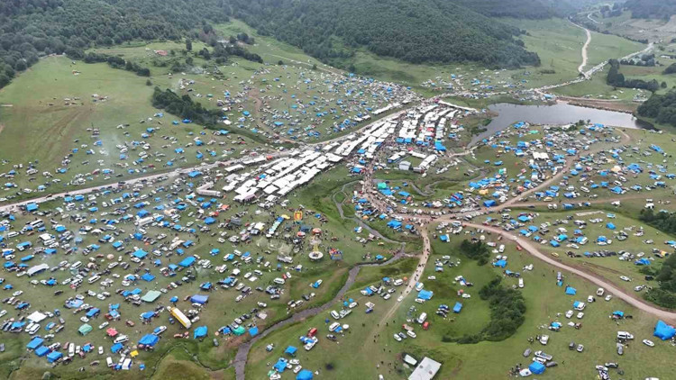 Sıcak Gündem: Son Gelişme: Gölköy’ün geleneksel buluşması doğayla birleşti: Uluvahta Yayla Festivali’ne yoğun