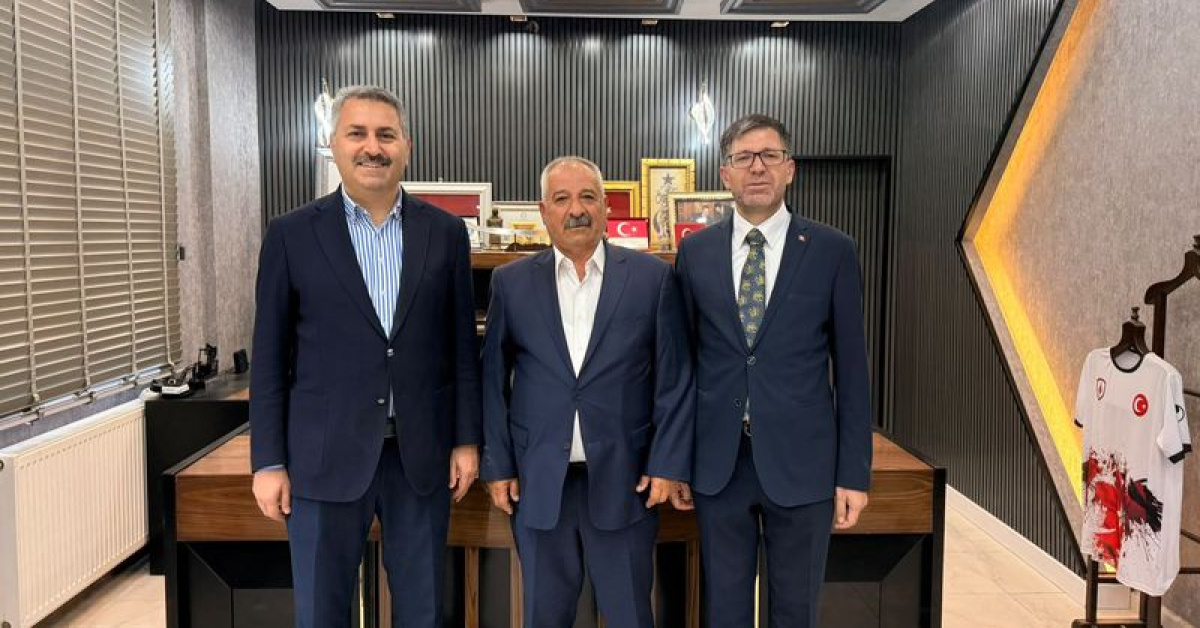 Gündemden Son Bilgiler: Şirvan'da başkanlığa Kemal Çeçen seçildi: İşte Ayrıntılar ve Merak Edilenler