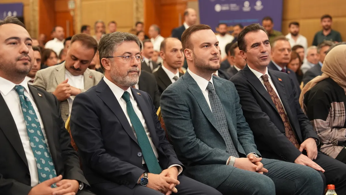 Kritik Açıklama: 14 bakanlık ve 325 katılımcı aynı masada! Van Gölü Havzası için ortak akıl raporu hazır: İşte