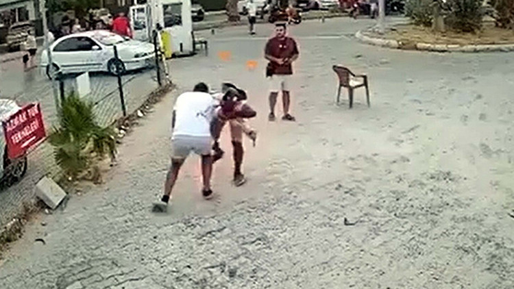 Analiz | Muğla’da sokak ortasında bıçaklı kavga! Birbirini yaralayan iki kişiden birinin durumu ağır: İşte Ayr