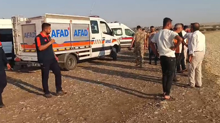 Gündemden Son Bilgiler: Çaya giren çocuk boğuldu, babasını ekipler kurtardı (Detaylar)