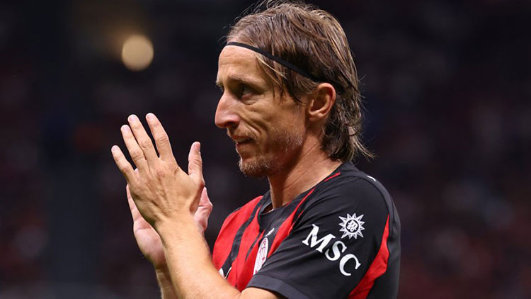 Sıcak Gündem: Luka Modric'ten 1 yıllık imza! ve Son Gelişmeler ve Merak Edilenler