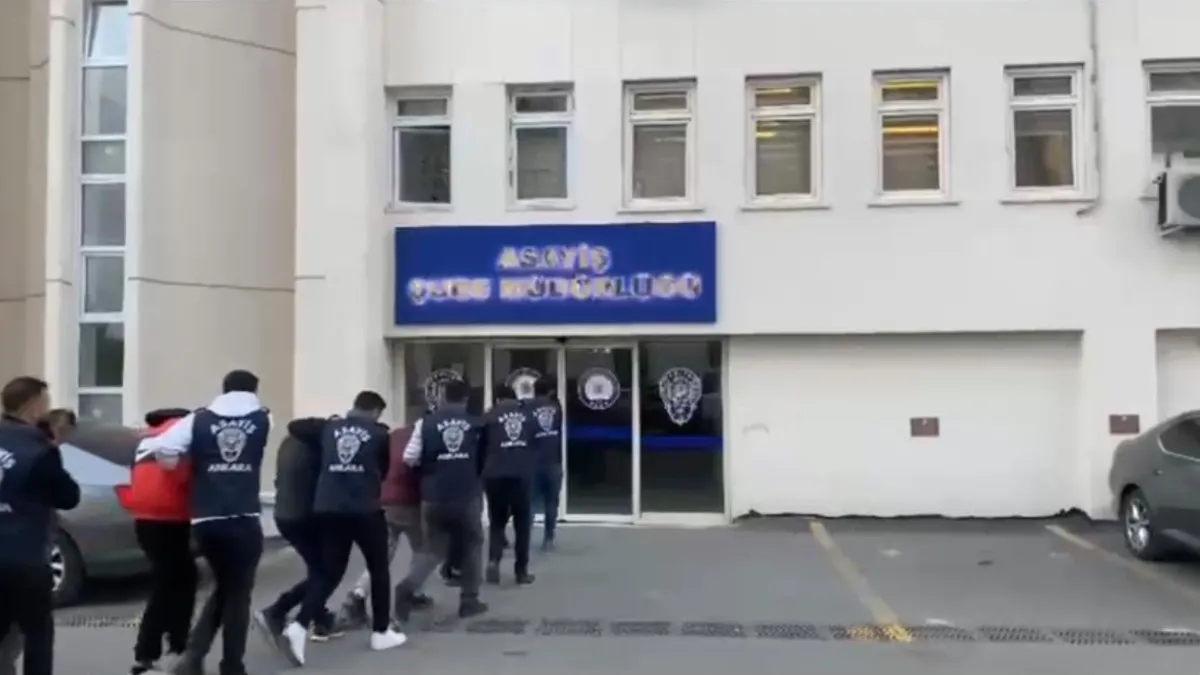 Son Gelişme: Ankara'da hırsızlık çetesine operasyon: 2 milyon liralık gaspın failleri kaçamadı! 2 gözaltı ve S
