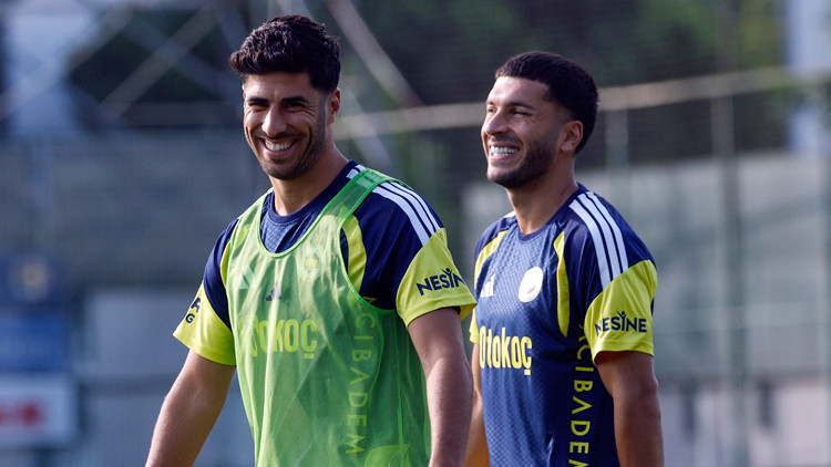 Son Gelişme: Son Gelişme: Fenerbahçe'de Gornik Zabrze maçı mesaisi sürüyor! (Detaylar) ve Merak Edilenler