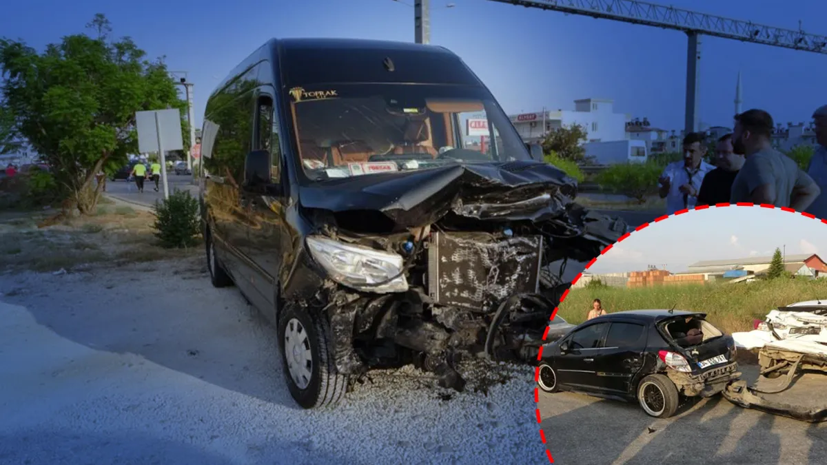 Kritik Açıklama: Son Gelişme: Antalya'da feci olay! Zincirleme kazada 4 araç birbirine girdi: 6'sı turist 7 ya