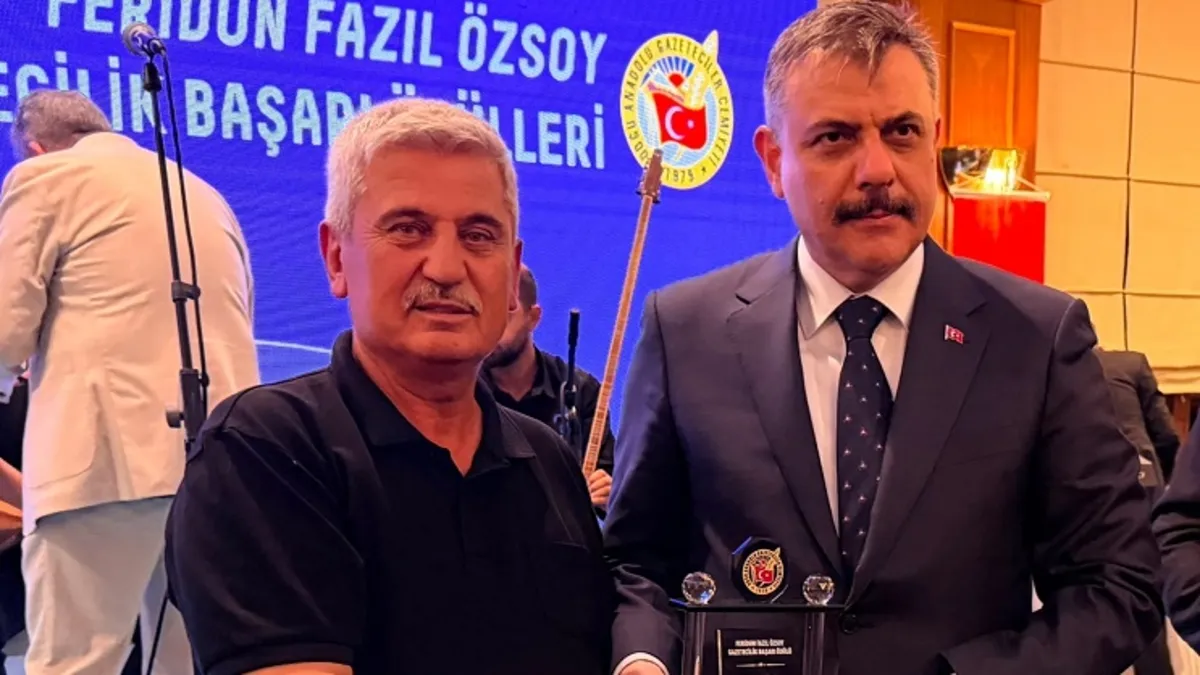 Gündemden Son Bilgiler: Sabah Gazetesine anlamlı ödül İçişleri Bakanı Mustafa Çiftçi' den ve Merak Edilenler