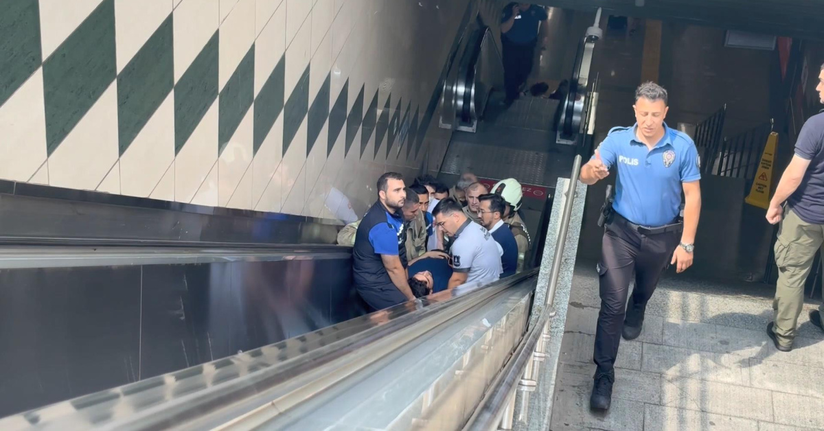 Sıcak Gündem: Görme engelli kişi metro raylarına Gerileme Kaydetti: İşte Ayrıntılar