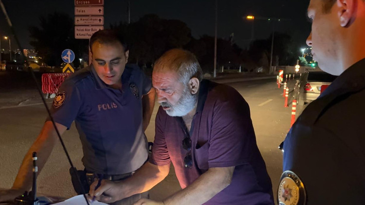 Kritik Açıklama: Hem alkollü hem ehliyetsiz Ele Geçirildi, 602 bin TL ceza yedi: Kovalandığımdan haberim yoktu