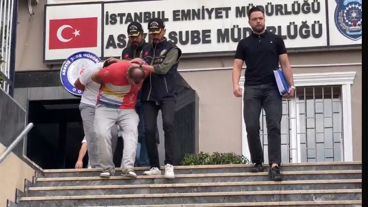 Sıcak Gündem: Analiz | Yurt dışı hatlarından tehdit mesajları attılar, iş yeri ve 6 aracı kurşunladılar! - Son