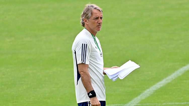 Ayrıntılar Netleşti: İtalya Milli Takımı'nda ikinci Roberto Mancini dönemi! (Detaylar): Gelişmeler Takip Edili