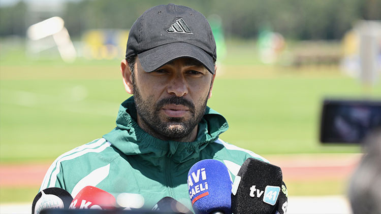 Kocaelispor Teknik Direktörü Selçuk İnan transfer ve kamp sürecini değerlendirdi (Detaylar): Gelişmeler Takip