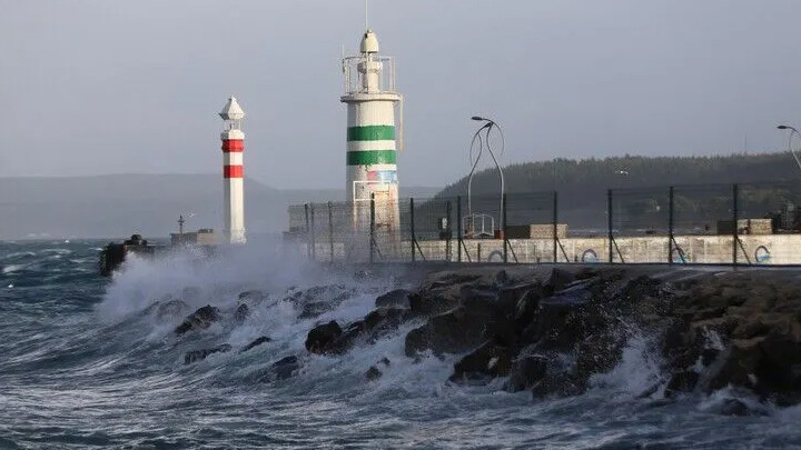 Sıcak Gündem: 30 Temmuz 2026 hava durumu raporu | 5 il için sarı kod! Meteoroloji'den kuvvetli rüzgar ve fırtı