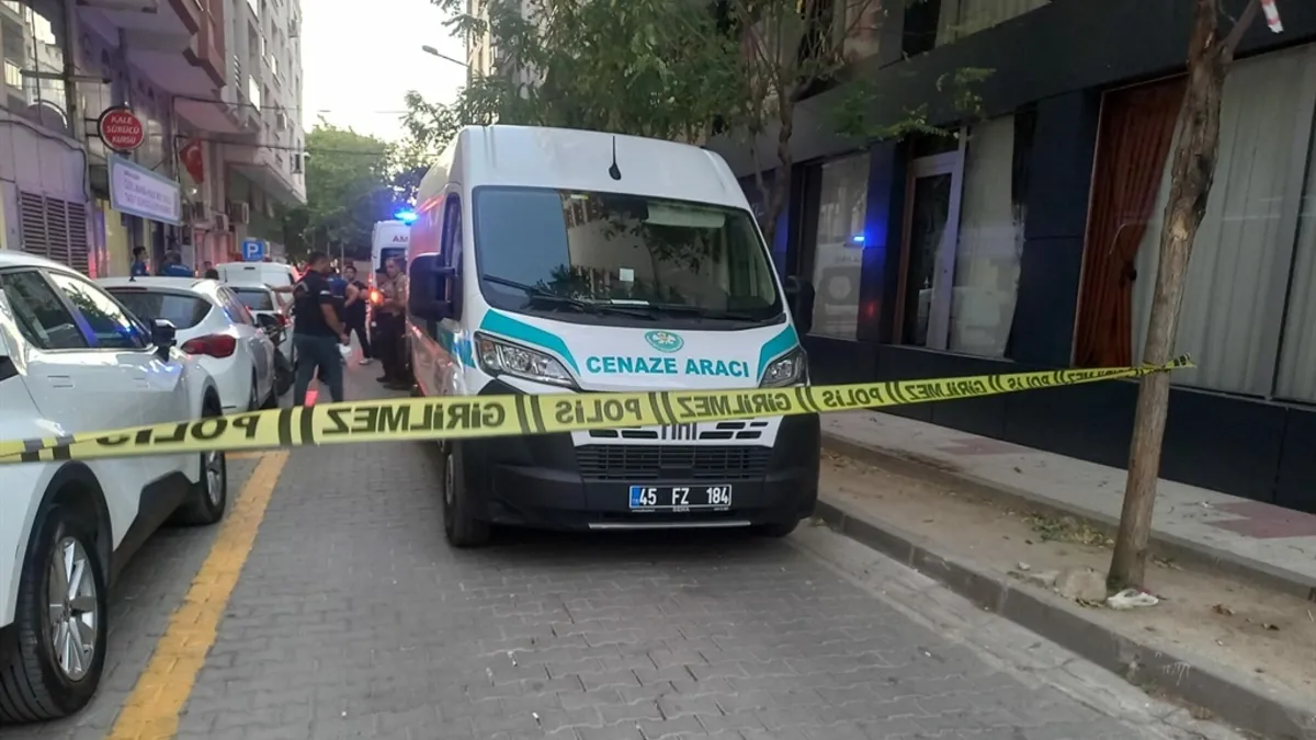 Son Gelişme: Manisa’da acı olay! Kötü koku ihbarı gerçeği ortaya çıkardı: Evde ölü bulundu: İşte Ayrıntılar ve