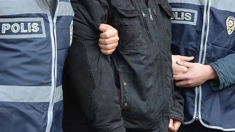 Son Gelişme: Son Gelişme: Tetikçileri ve suçu övme paylaşımları | 52 ilde sosyal medya operasyonu: 216 şüpheli