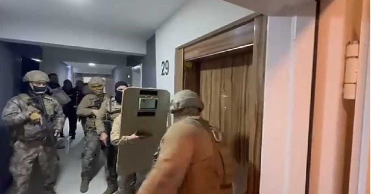 Kritik Açıklama: Son Gelişme: Yasa dışı bahis örgütlerinin "öğrenci evi" modeli deşifre oldu! ve Son Gelişmele