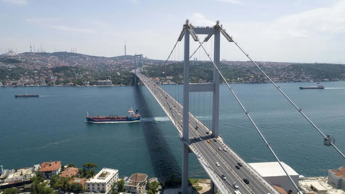 Ayrıntılar Netleşti: 15 Temmuz Şehitler Köprüsü'nde geçici trafik düzenlemesi! 3 gece ulaşıma kapatılacak ve S