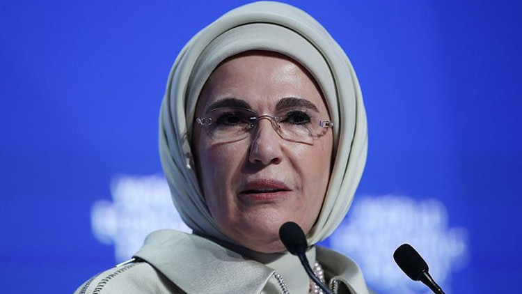 Kritik Açıklama: Emine Erdoğan'dan 'Dünya Emzirme Haftası' paylaşımı
