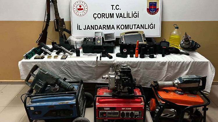 Son Gelişme: Kaçak kazı yapanlar suçüstü Ele Geçirildi: 5 tutuklama: İşte Ayrıntılar: Gelişmeler Takip Ediliyo
