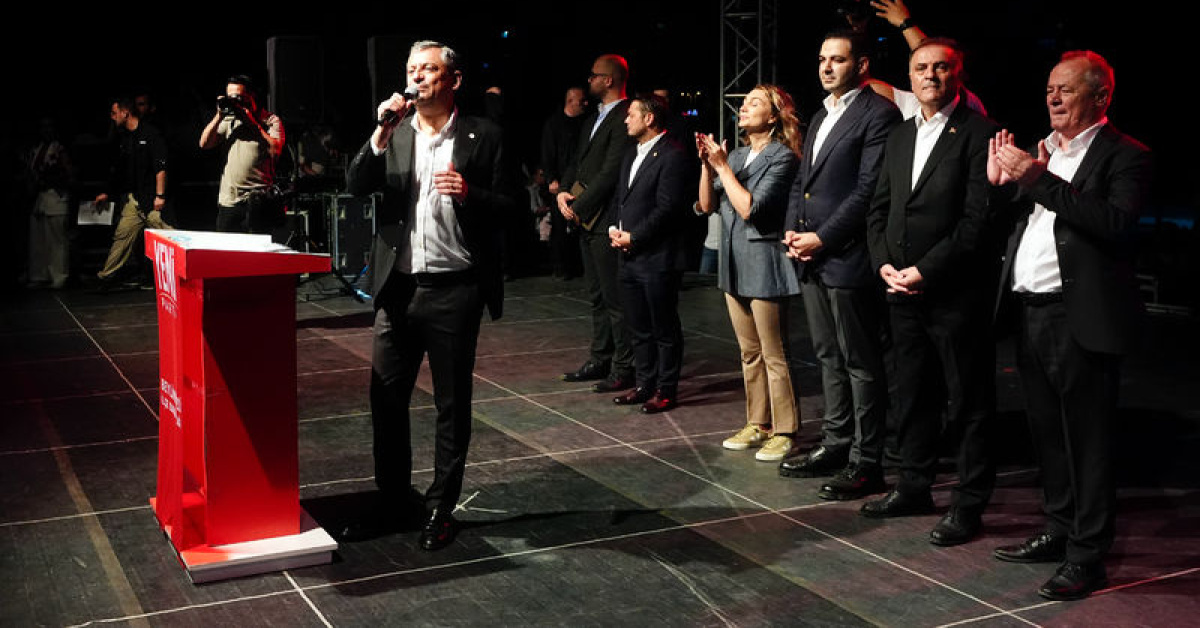 Yeni Parti Genel Başkanı Özel, Beylikdüzü'nde konuştu (Detaylar) ve Merak Edilenler