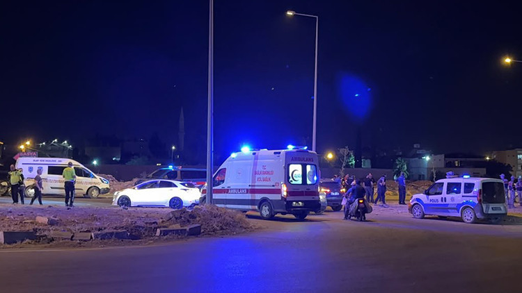 Ayrıntılar Netleşti: Gelin ve damat yakınları arasında silahlı kavga: 4 yaralı: İşte Ayrıntılar
