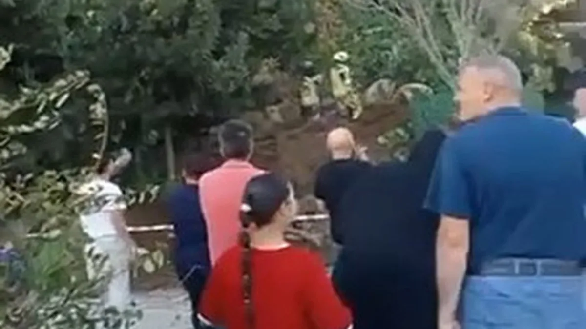Sıcak Gündem: SON DAKİKA | Büyükçekmece'de toprak kayması! Ekipler bölgede: Mahsur kalanlar var (Detaylar)