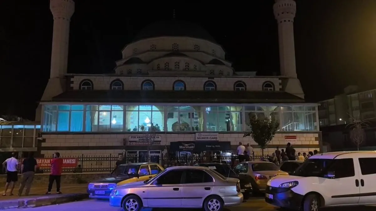 Sıcak Gündem: Erzurum'da kan donduran olay! Camide asılı halde bulundu ve Son Gelişmeler