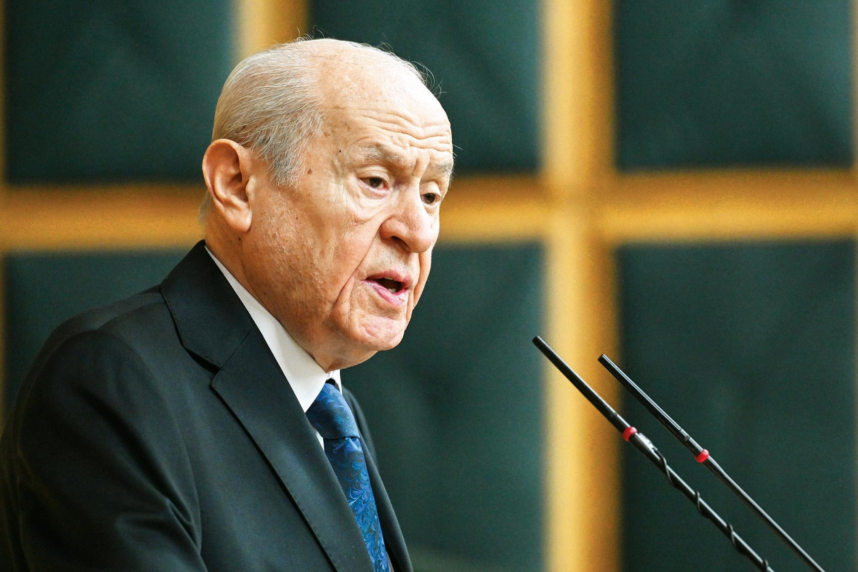 Gündemden Son Bilgiler: Bahçeli’den aile çıkışı: LGBTQ+ olumsuz etkiliyor (Detaylar): Gelişmeler Takip Ediliyo