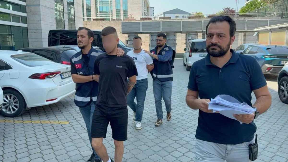 Sıcak Gündem: Samsun'da gürültü tartışması bıçaklı kavgaya dönüştü: 3 yaralı 2 gözaltı | İşte Tüm Ayrıntılar