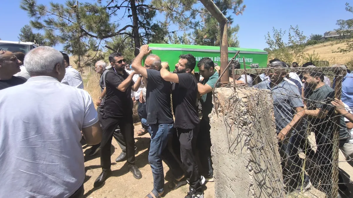 Ayrıntılar Netleşti: Şanlıurfa'da kahreden kaza! Nine ve iki torunu yan yana defnedildi (Detaylar) - Son Dakik