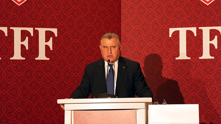 Sıcak Gündem: Gençlik ve Spor Bakanı Osman Aşkın Bak, hakemlere seslendi: 'Cesur, kararlı ve her şeyden önce a