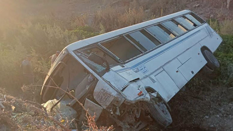 Gündemden Son Bilgiler: Analiz | Cezayir'de yolcu otobüsü devrildi: 6 ölü, 22 yaralı ve Son Gelişmeler - Son D