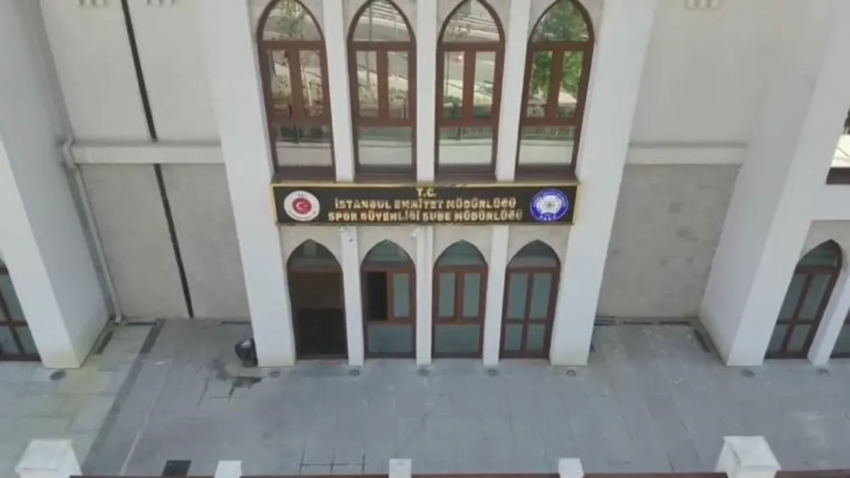 Son Gelişme: Son Gelişme: İstanbul'da karaborsadan bilet satmaya çalışan 2 şüpheli hakkında tutuklama kararı v