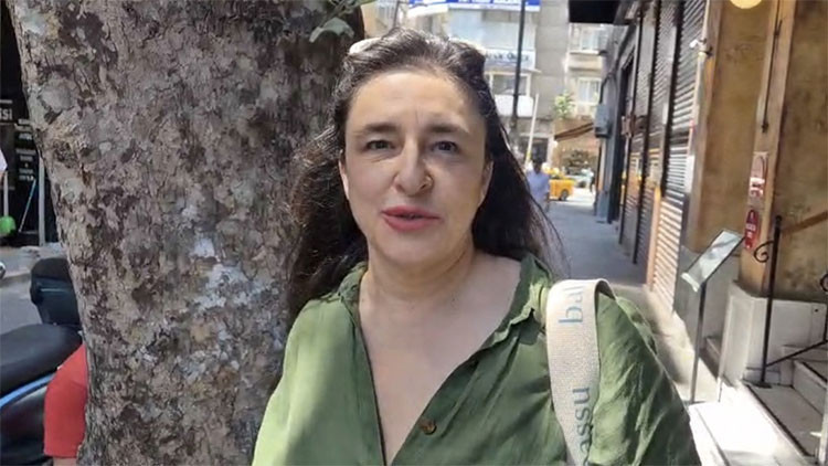 Kritik Açıklama: Son Gelişme: Esra Dermancıoğlu: Tatil sevmiyorum (Detaylar): Gelişmeler Takip Ediliyor