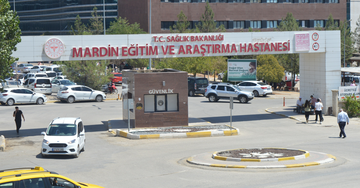 Gündemden Son Bilgiler: Muhammed Aras’ın ölümü sonrası uyarı! Camlar açık olsa da araç içi fırına dönüyor - So