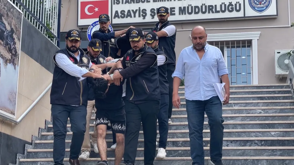 Son Gelişme: Fatih'te barışma buluşmasında 19 yaşındaki Ali Anzo hayatını kaybetmişti: Gözaltına alınan 8 şüph