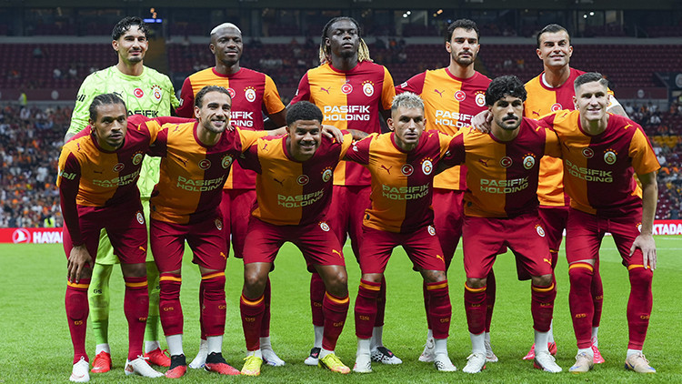Gündemden Son Bilgiler: Son Gelişme: Galatasaray, hazırlık maçında Villarreal'i konuk edecek ve Merak Edilenle