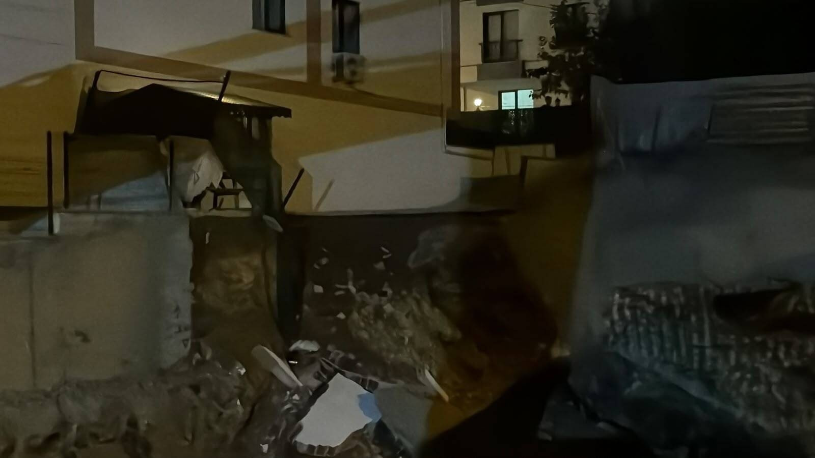 Son Gelişme: Çekmeköy’de istinat duvarı yıkıldı! 5 katlı bina boşaltıldı: İşte Ayrıntılar | İşte Tüm Ayrıntıla