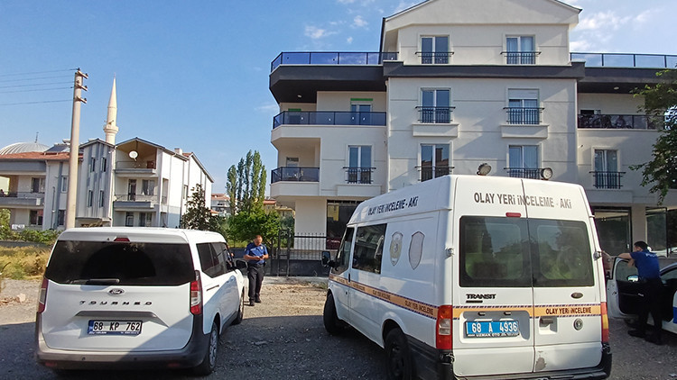 Gündemden Son Bilgiler: Cam silen genç kadın, 3. kattan zemine Gerileme Kaydetti ve Son Gelişmeler | İşte Tüm