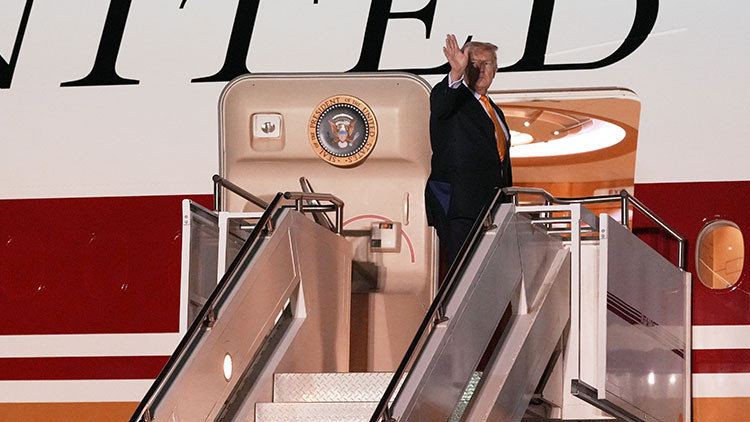 Son Gelişme: Analiz | Trump'ın uçak bilmecesi çözüldü: Üst düzey isim görevden alındı (Detaylar) | İşte Tüm Ay