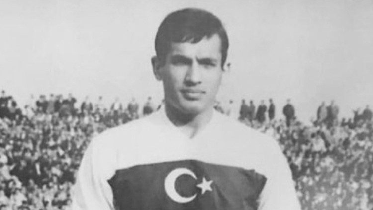 Eski milli futbolcu Haluk Erdem Yaşamını Yitirdi (Detaylar) - Son Dakika Bilgileri