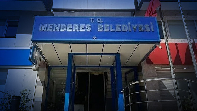 Gündemden Son Bilgiler: İçişleri Bakanlığı kamuoyuna ilan etti... Menderes Belediye Başkanı Çiçek, görevden uz