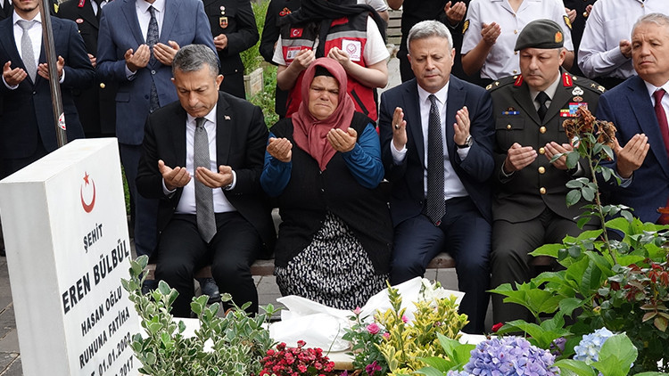 Son Gelişme: Şehit Eren Bülbül şahadetinin 9’uncu yılında anıldı! Anne Ayşe Bülbül: Benim için 9 bin yıl geçti